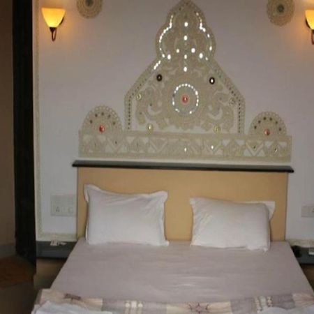 Toran Resort Bhuj Exterior foto